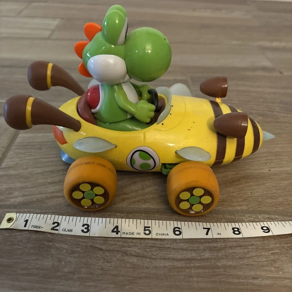 Carrera RC Mario Kart Yoshi Bumble V Remote Control Car Nintendo No Remote